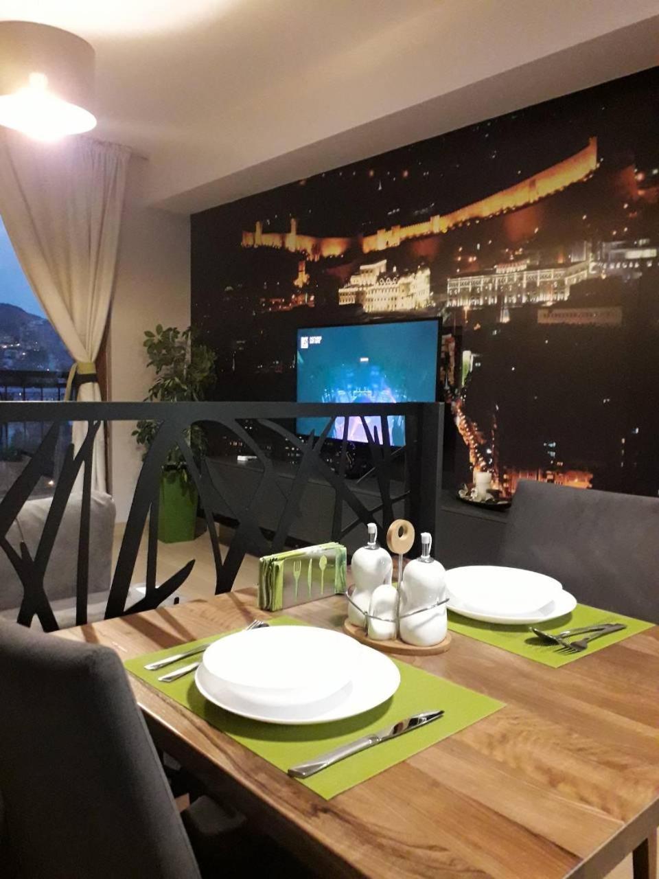 Gabriela & Marjan Luxury Self Check-In Flatiron Apartment Skopje Ngoại thất bức ảnh