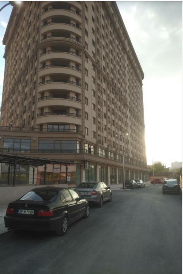 Gabriela & Marjan Luxury Self Check-In Flatiron Apartment Skopje Ngoại thất bức ảnh